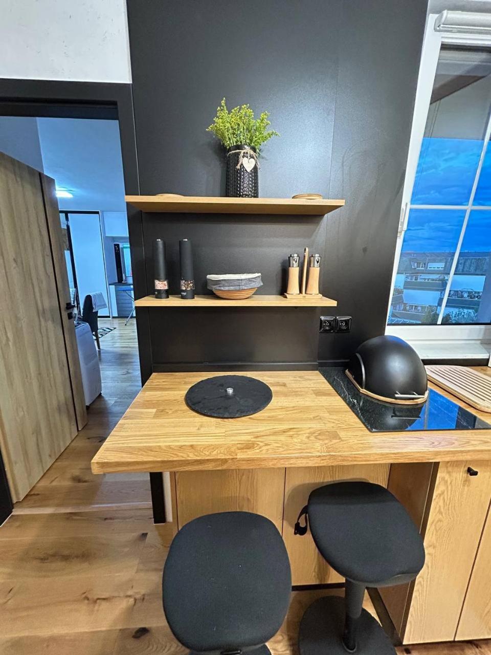 Apartmán Light & Wood Design - 89 M2 In