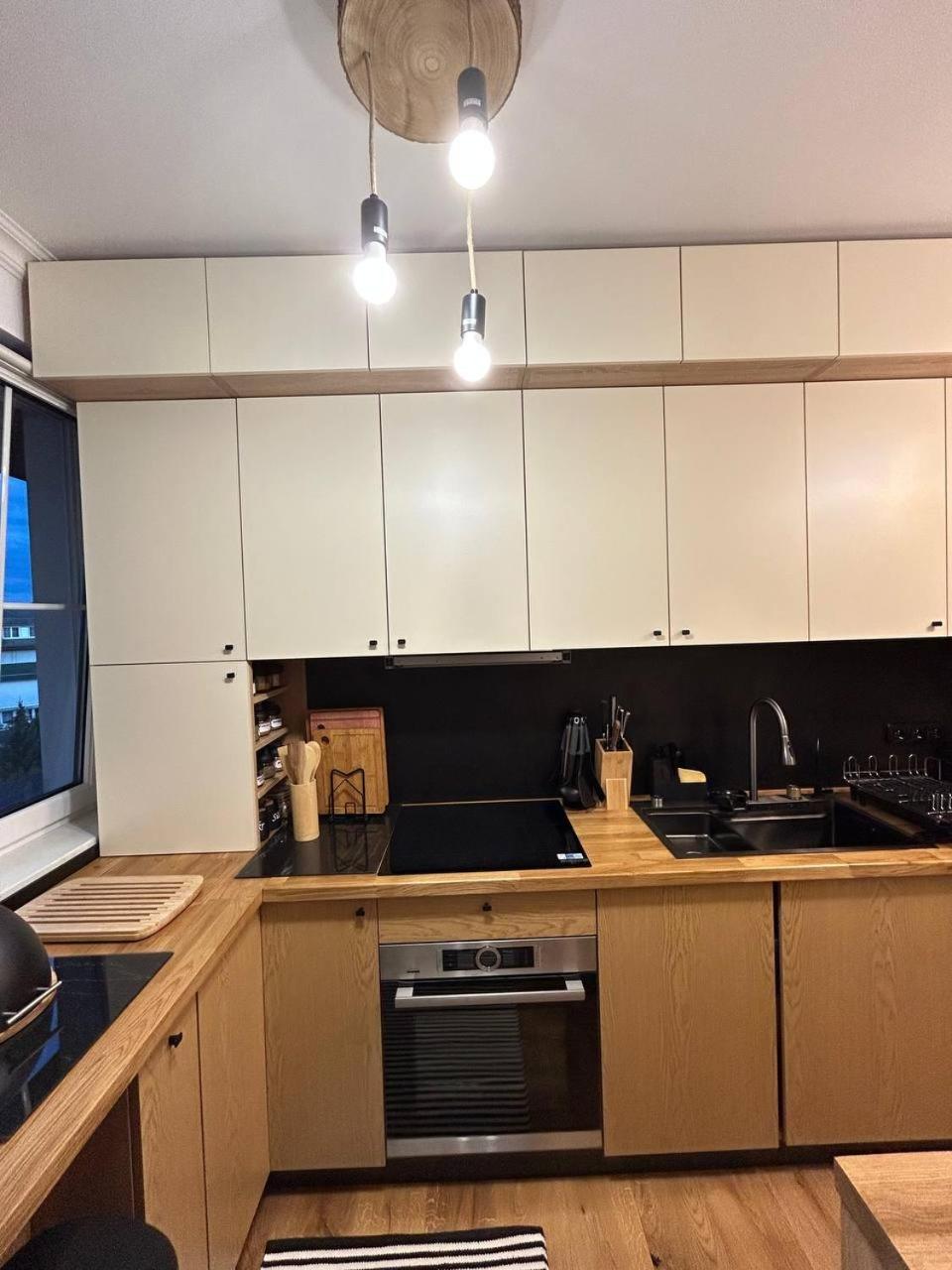 Light & Wood Design - 89 M2 In Apartmán *