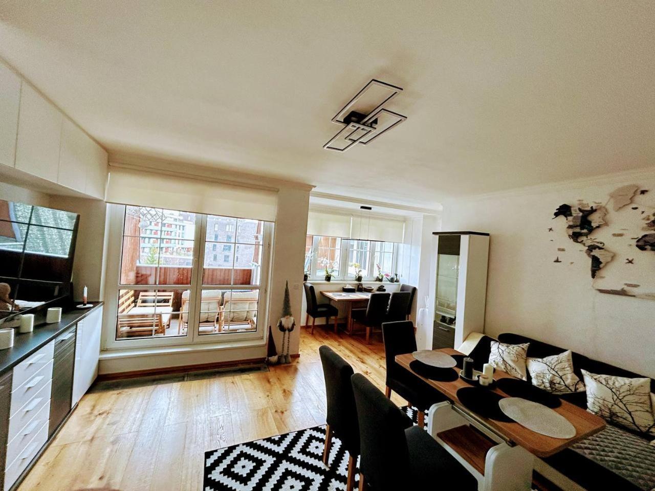 Light & Wood Design - 89 M2 In Apartament *