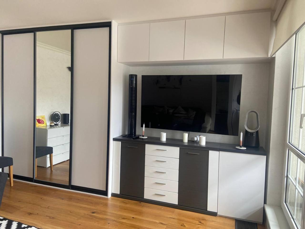 Light & Wood Design - 89 M2 In Apartament