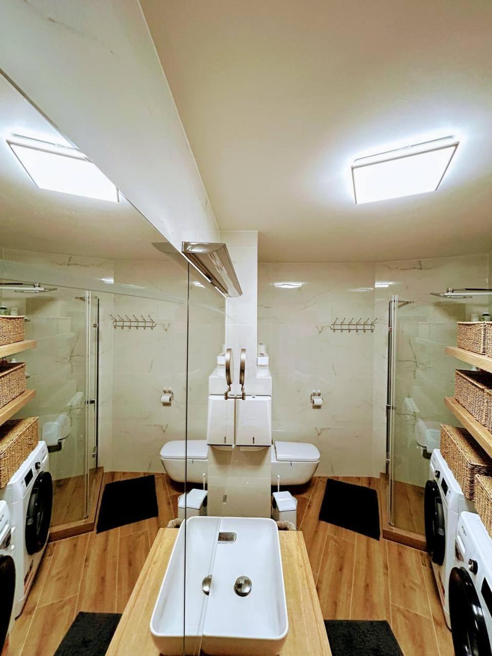 Apartament Light & Wood Design - 89 M2 In *