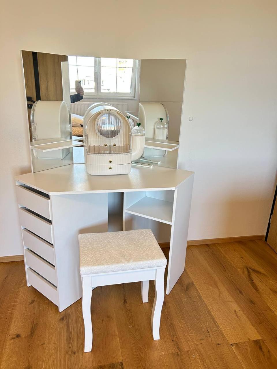 Light & Wood Design - 89 M2 In Apartament *